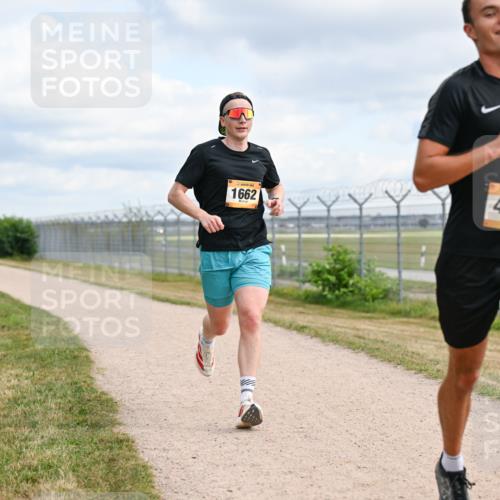 14.09.2025 - Airport Race Dr. Thomas Lammeyer http://msf.ph/oto/8862358 14.09.2025 12:01:17 Laufen 1662, 4210 meine-sportfotos.de