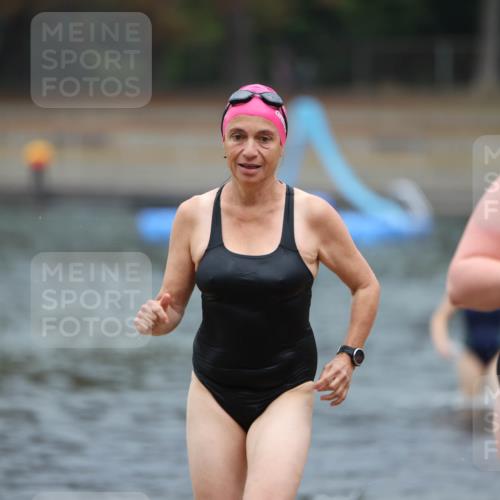 14.09.2025 - Stadtparktriathlon Michael Strokosch http://msf.ph/oto/8862390 14.09.2025 09:50:29 Schwimmen 532, 553, 571, 588, 592, 595 meine-sportfotos.de