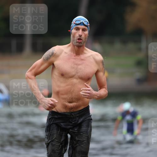 14.09.2025 - Stadtparktriathlon Michael Strokosch http://msf.ph/oto/8862464 14.09.2025 09:50:53 Schwimmen 539, 611 meine-sportfotos.de
