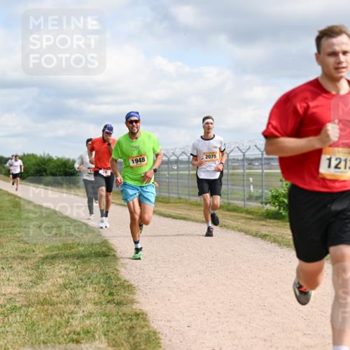 14.09.2025 - Airport Race Dr. Thomas Lammeyer http://msf.ph/oto/8862471 14.09.2025 12:01:27 Laufen 2075, 1948, 1213, 14, 70 meine-sportfotos.de