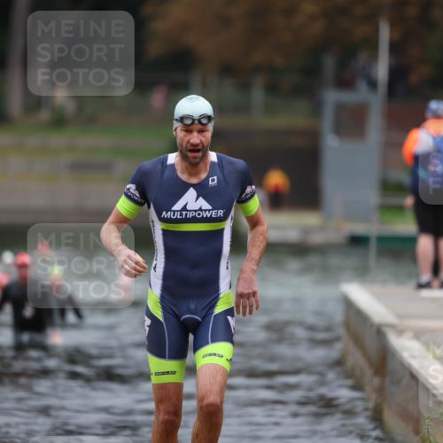 14.09.2025 - Stadtparktriathlon Michael Strokosch http://msf.ph/oto/8862478 14.09.2025 09:51:06 Schwimmen 590 meine-sportfotos.de