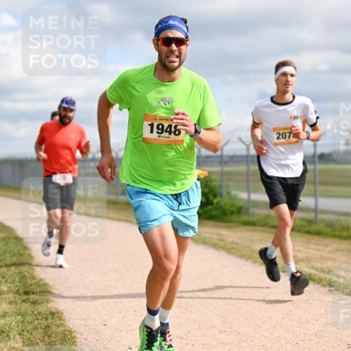 14.09.2025 - Airport Race Dr. Thomas Lammeyer http://msf.ph/oto/8862508 14.09.2025 12:01:29 Laufen 1946, 207 meine-sportfotos.de
