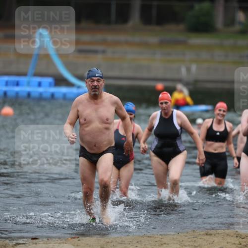 14.09.2025 - Stadtparktriathlon Michael Strokosch http://msf.ph/oto/8862531 14.09.2025 09:51:37 Schwimmen 518, 531, 558, 559, 568, 601 meine-sportfotos.de