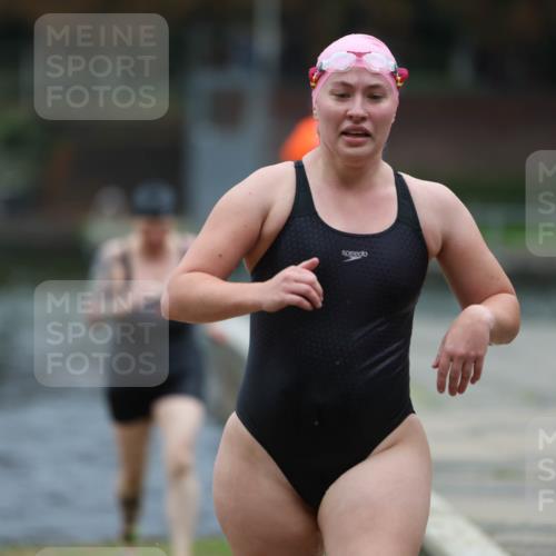 14.09.2025 - Stadtparktriathlon Michael Strokosch http://msf.ph/oto/8862544 14.09.2025 09:51:42 Schwimmen 518, 531, 558, 559, 568, 582, 601 meine-sportfotos.de