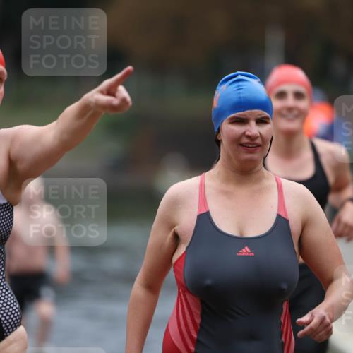 14.09.2025 - Stadtparktriathlon Michael Strokosch http://msf.ph/oto/8862560 14.09.2025 09:51:48 Schwimmen 518, 559, 568, 582, 601 meine-sportfotos.de