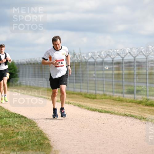 14.09.2025 - Airport Race Dr. Thomas Lammeyer http://msf.ph/oto/8862572 14.09.2025 12:01:35 Laufen 14 meine-sportfotos.de