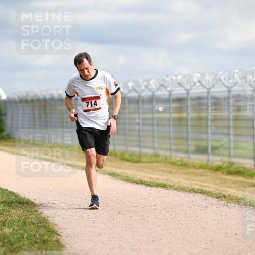 14.09.2025 - Airport Race Dr. Thomas Lammeyer http://msf.ph/oto/8862583 14.09.2025 12:01:36 Laufen 714 meine-sportfotos.de