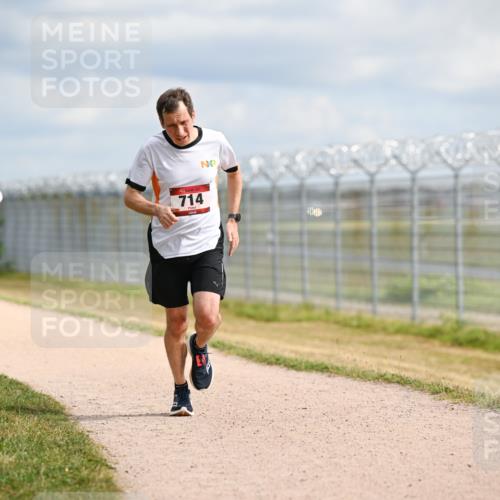 14.09.2025 - Airport Race Dr. Thomas Lammeyer http://msf.ph/oto/8862585 14.09.2025 12:01:36 Laufen 714 meine-sportfotos.de