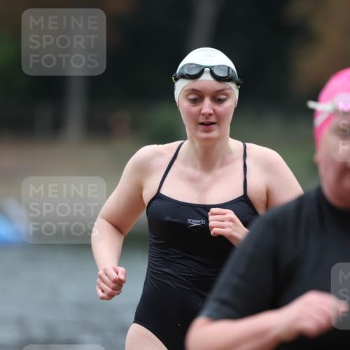 14.09.2025 - Stadtparktriathlon Michael Strokosch http://msf.ph/oto/8862588 14.09.2025 09:52:12 Schwimmen 599, 615 meine-sportfotos.de