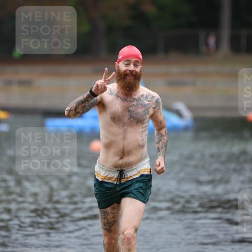 14.09.2025 - Stadtparktriathlon Michael Strokosch http://msf.ph/oto/8862597 14.09.2025 09:52:27 Schwimmen 586 meine-sportfotos.de