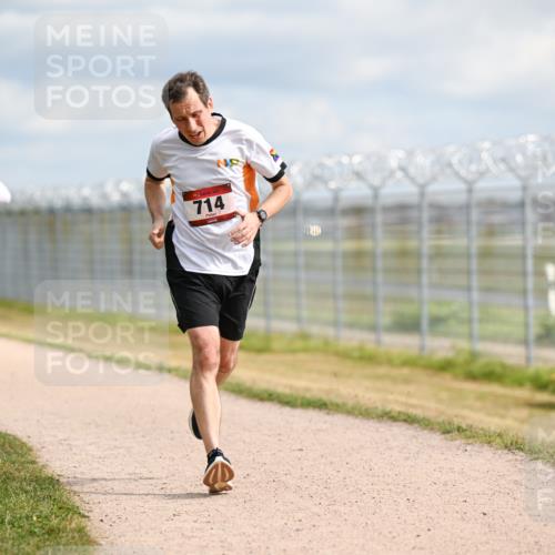 14.09.2025 - Airport Race Dr. Thomas Lammeyer http://msf.ph/oto/8862598 14.09.2025 12:01:36 Laufen 714 meine-sportfotos.de