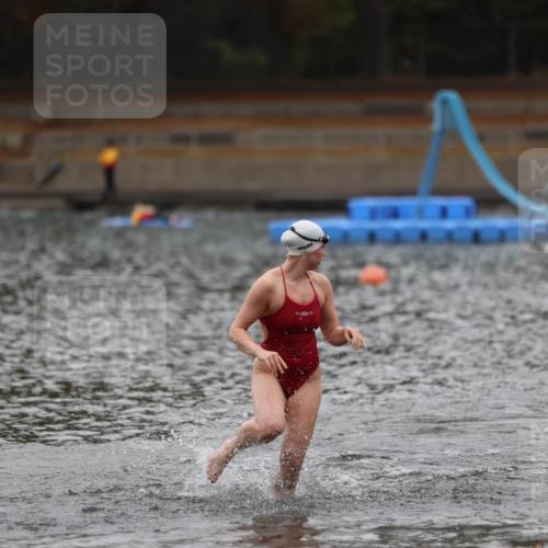 14.09.2025 - Stadtparktriathlon Michael Strokosch http://msf.ph/oto/8862611 14.09.2025 10:09:26 Schwimmen 629 meine-sportfotos.de