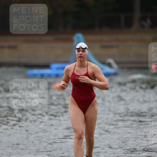 14.09.2025 - Stadtparktriathlon Michael Strokosch http://msf.ph/oto/8862620 14.09.2025 10:09:28 Schwimmen 629 meine-sportfotos.de