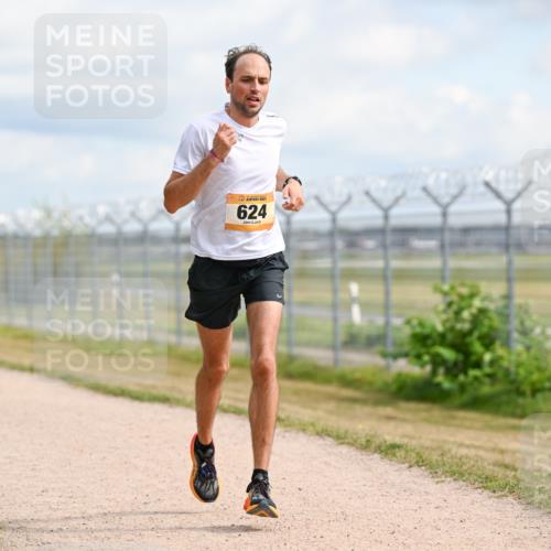 14.09.2025 - Airport Race Dr. Thomas Lammeyer http://msf.ph/oto/8862654 14.09.2025 12:01:44 Laufen 624 meine-sportfotos.de