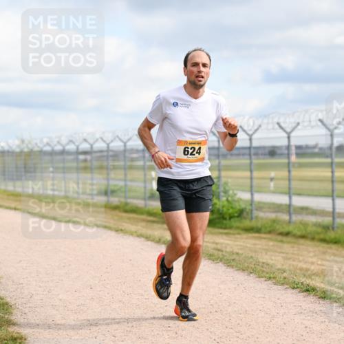 14.09.2025 - Airport Race Dr. Thomas Lammeyer http://msf.ph/oto/8862673 14.09.2025 12:01:45 Laufen 624 meine-sportfotos.de