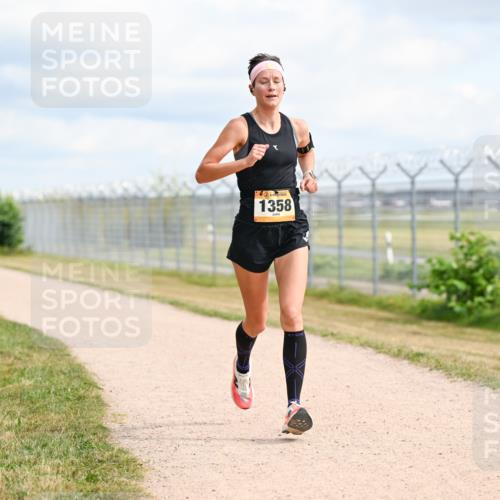 14.09.2025 - Airport Race Dr. Thomas Lammeyer http://msf.ph/oto/8862722 14.09.2025 12:01:50 Laufen 1358 meine-sportfotos.de