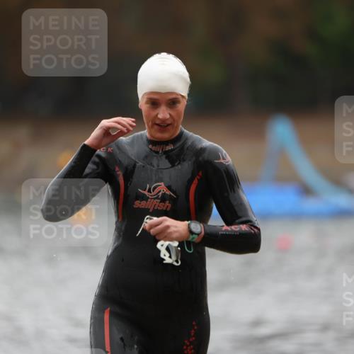 14.09.2025 - Stadtparktriathlon Michael Strokosch http://msf.ph/oto/8862739 14.09.2025 10:10:25 Schwimmen 642, 718 meine-sportfotos.de