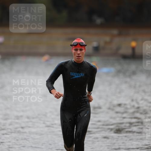 14.09.2025 - Stadtparktriathlon Michael Strokosch http://msf.ph/oto/8862778 14.09.2025 10:11:09 Schwimmen 628, 664, 674 meine-sportfotos.de