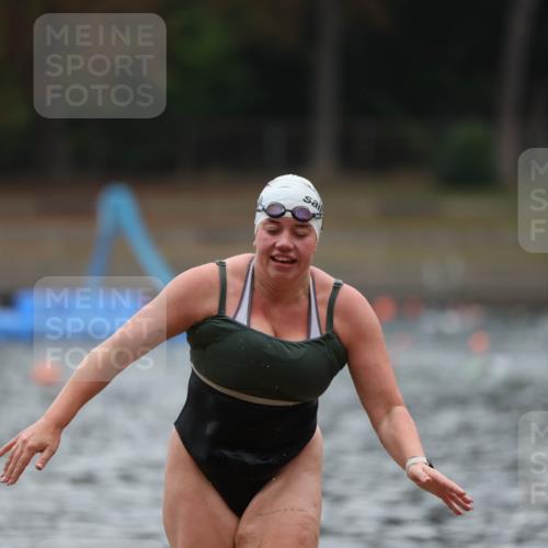 14.09.2025 - Stadtparktriathlon Michael Strokosch http://msf.ph/oto/8862787 14.09.2025 10:11:18 Schwimmen 628 meine-sportfotos.de