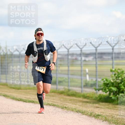 14.09.2025 - Airport Race Dr. Thomas Lammeyer http://msf.ph/oto/8862788 14.09.2025 12:01:58 Laufen 1571 meine-sportfotos.de