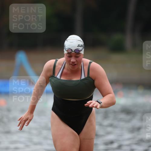 14.09.2025 - Stadtparktriathlon Michael Strokosch http://msf.ph/oto/8862789 14.09.2025 10:11:19 Schwimmen 628 meine-sportfotos.de