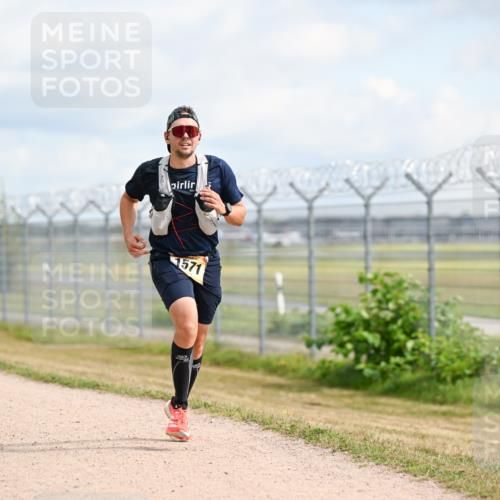 14.09.2025 - Airport Race Dr. Thomas Lammeyer http://msf.ph/oto/8862797 14.09.2025 12:01:58 Laufen 1571 meine-sportfotos.de