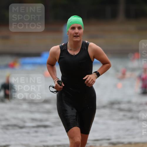14.09.2025 - Stadtparktriathlon Michael Strokosch http://msf.ph/oto/8862809 14.09.2025 10:11:57 Schwimmen 622, 630 meine-sportfotos.de