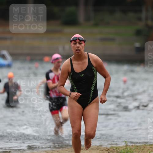 14.09.2025 - Stadtparktriathlon Michael Strokosch http://msf.ph/oto/8862825 14.09.2025 10:12:08 Schwimmen 622, 651, 662 meine-sportfotos.de