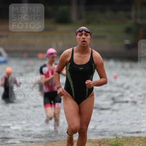 14.09.2025 - Stadtparktriathlon Michael Strokosch http://msf.ph/oto/8862826 14.09.2025 10:12:08 Schwimmen 622, 651, 662 meine-sportfotos.de