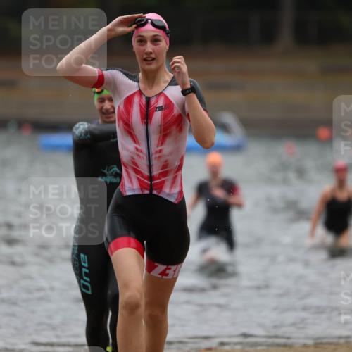 14.09.2025 - Stadtparktriathlon Michael Strokosch http://msf.ph/oto/8862843 14.09.2025 10:12:12 Schwimmen 622, 651, 662, 667, 676 meine-sportfotos.de