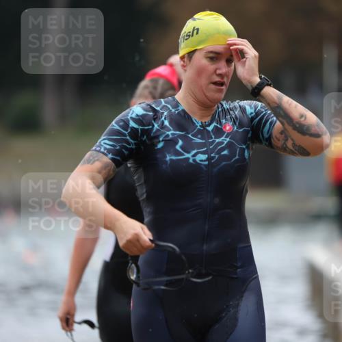 14.09.2025 - Stadtparktriathlon Michael Strokosch http://msf.ph/oto/8862903 14.09.2025 10:12:49 Schwimmen 633, 665, 687, 693, 708 meine-sportfotos.de