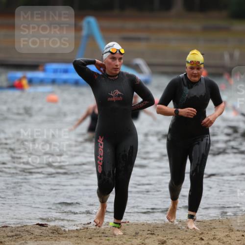 14.09.2025 - Stadtparktriathlon Michael Strokosch http://msf.ph/oto/8862906 14.09.2025 10:12:55 Schwimmen 633, 665, 687 meine-sportfotos.de