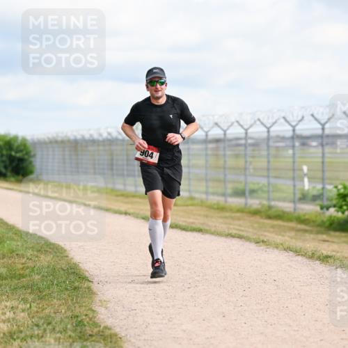 14.09.2025 - Airport Race Dr. Thomas Lammeyer http://msf.ph/oto/8862940 14.09.2025 12:02:23 Laufen 904 meine-sportfotos.de
