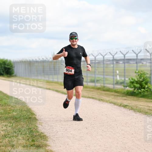 14.09.2025 - Airport Race Dr. Thomas Lammeyer http://msf.ph/oto/8862949 14.09.2025 12:02:24 Laufen 904 meine-sportfotos.de