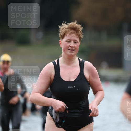 14.09.2025 - Stadtparktriathlon Michael Strokosch http://msf.ph/oto/8862965 14.09.2025 10:13:28 Schwimmen 637, 641, 661, 677, 679, 688, 695, 702, 716 meine-sportfotos.de