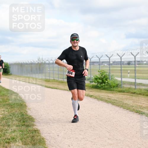 14.09.2025 - Airport Race Dr. Thomas Lammeyer http://msf.ph/oto/8862967 14.09.2025 12:02:24 Laufen 904 meine-sportfotos.de