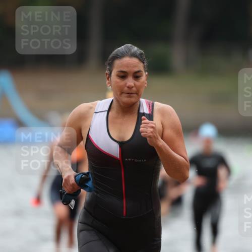 14.09.2025 - Stadtparktriathlon Michael Strokosch http://msf.ph/oto/8862968 14.09.2025 10:13:29 Schwimmen 637, 639, 641, 661, 677, 679, 688, 695, 702, 716 meine-sportfotos.de