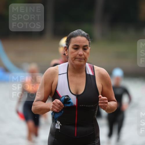14.09.2025 - Stadtparktriathlon Michael Strokosch http://msf.ph/oto/8862969 14.09.2025 10:13:29 Schwimmen 637, 639, 641, 661, 677, 679, 688, 695, 702, 716 meine-sportfotos.de