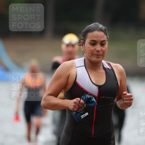 14.09.2025 - Stadtparktriathlon Michael Strokosch http://msf.ph/oto/8862971 14.09.2025 10:13:29 Schwimmen 637, 639, 641, 661, 677, 679, 688, 695, 702, 716 meine-sportfotos.de