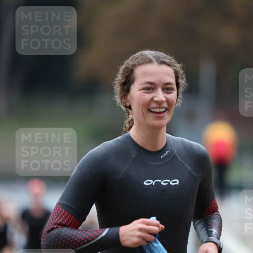 14.09.2025 - Stadtparktriathlon Michael Strokosch http://msf.ph/oto/8862995 14.09.2025 10:13:36 Schwimmen 637, 639, 641, 648, 677, 679, 685, 694, 695 meine-sportfotos.de