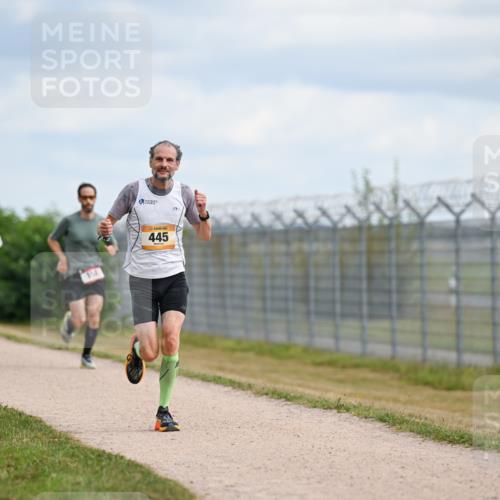 14.09.2025 - Airport Race Dr. Thomas Lammeyer http://msf.ph/oto/8863092 14.09.2025 12:02:36 Laufen 502, 154, 445 meine-sportfotos.de