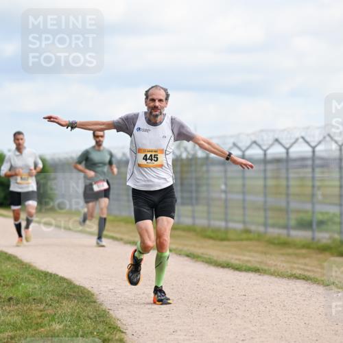 14.09.2025 - Airport Race Dr. Thomas Lammeyer http://msf.ph/oto/8863132 14.09.2025 12:02:38 Laufen 445 meine-sportfotos.de