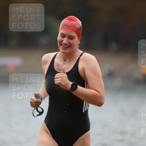 14.09.2025 - Stadtparktriathlon Michael Strokosch http://msf.ph/oto/8863138 14.09.2025 10:14:24 Schwimmen 647, 650, 683, 698, 704, 720 meine-sportfotos.de