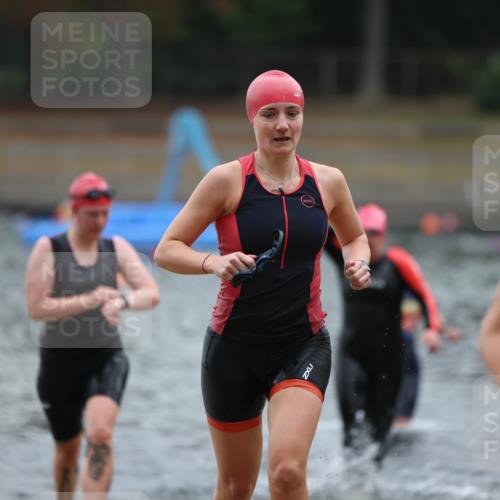 14.09.2025 - Stadtparktriathlon Michael Strokosch http://msf.ph/oto/8863198 14.09.2025 10:15:12 Schwimmen 621, 626, 636, 691, 699, 705 meine-sportfotos.de