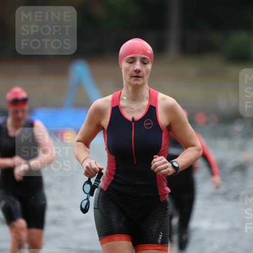 14.09.2025 - Stadtparktriathlon Michael Strokosch http://msf.ph/oto/8863202 14.09.2025 10:15:12 Schwimmen 621, 626, 636, 691, 699, 705 meine-sportfotos.de