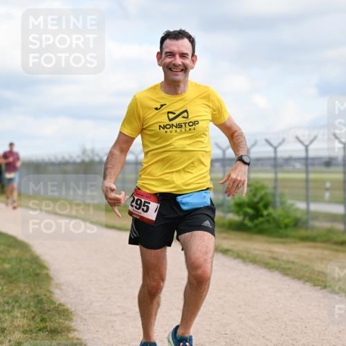 14.09.2025 - Airport Race Dr. Thomas Lammeyer http://msf.ph/oto/8863214 14.09.2025 12:02:46 Laufen 295 meine-sportfotos.de