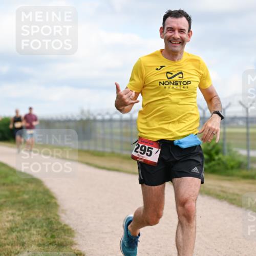 14.09.2025 - Airport Race Dr. Thomas Lammeyer http://msf.ph/oto/8863216 14.09.2025 12:02:46 Laufen 295 meine-sportfotos.de