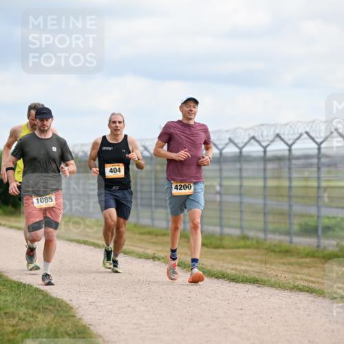 14.09.2025 - Airport Race Dr. Thomas Lammeyer http://msf.ph/oto/8863235 14.09.2025 12:02:49 Laufen 1097, 1085, 404, 4200 meine-sportfotos.de