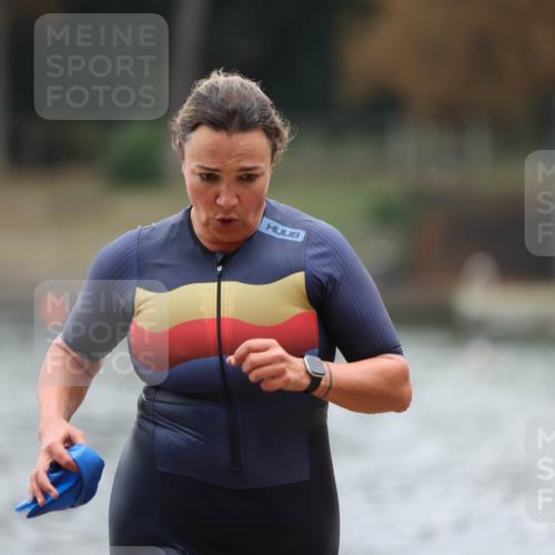 14.09.2025 - Stadtparktriathlon Michael Strokosch http://msf.ph/oto/8863236 14.09.2025 10:15:22 Schwimmen 636, 691 meine-sportfotos.de