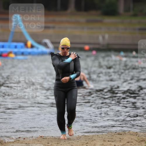 14.09.2025 - Stadtparktriathlon Michael Strokosch http://msf.ph/oto/8863264 14.09.2025 10:16:12 Schwimmen 671 meine-sportfotos.de